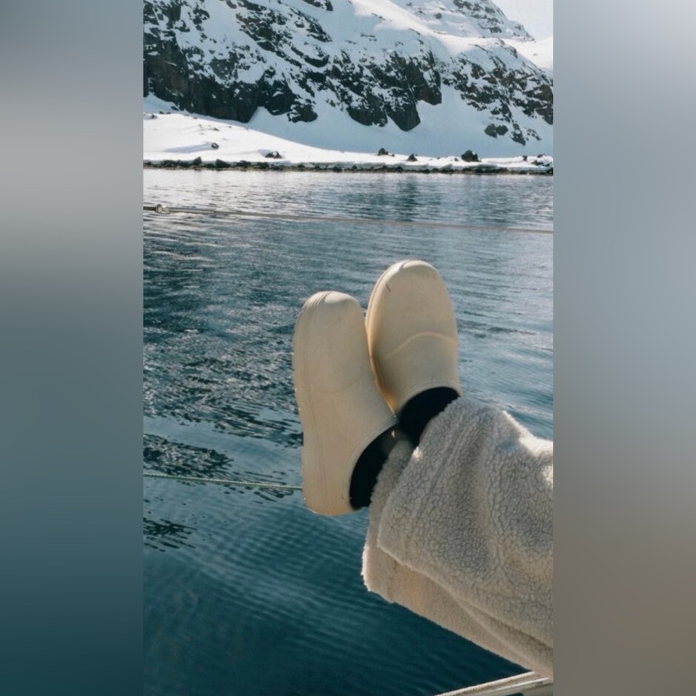Fubuki Slip-On Clogs